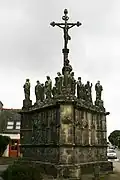 Le calvaire de Confort : vue d'ensemble.
