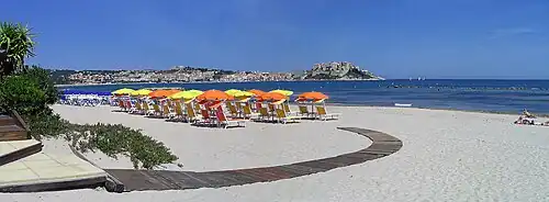 Plage de la Pinède.