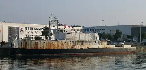 Concarneau à quai devant les chantiers Piriou le 13 octobre 2007