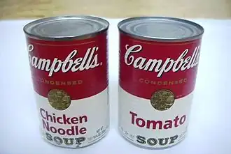 Deux boîtes de soupe Campbell's, comme celles qui ont inspiré Andy Warhol.