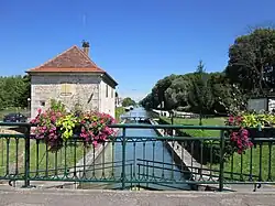 Écluse de Damparis (Jura).