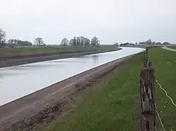 Canal de jonction.