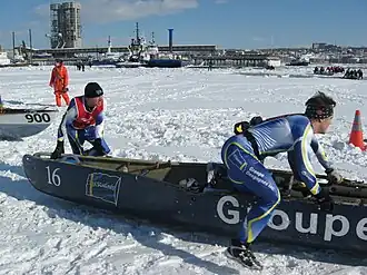 Image illustrative de l’article Canot à glace