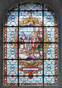 Vitrail relatant la résurrection de la fille d'un sénateur romain par saint Cornély.