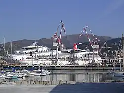 Le Carnival Splendor en construction