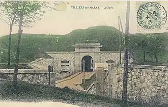 L'entrée du Fort de Villiers.