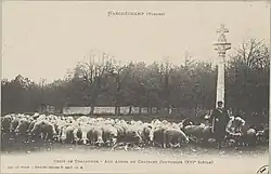 Croix de Chauffour, aux armes du Châtelet Couvonges. (A. Weick).