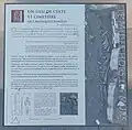 Cartel indiquant in situ l'un des anciens cimetières de Bram, situé à côté de l'église.