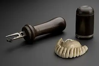 Instrument à tailler