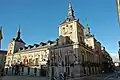 La Casa de la Villa, ancien siège de la mairie de Madrid, sur la place de la Bourgade (Villa).