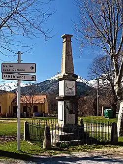 Monument aux morts.