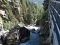 La via ferrata au-dessus de la cascade.