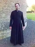 Soutane portée par un prêtre anglican