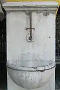 Fontaine en marbre