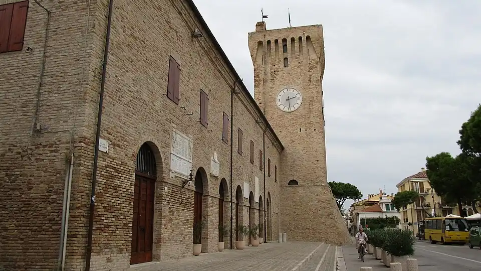La façade.