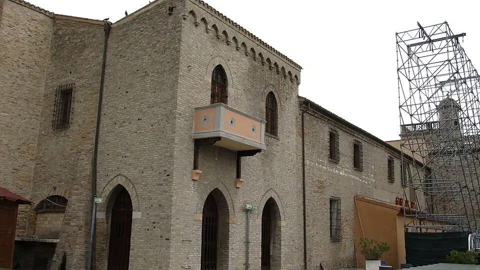 L'intérieur.