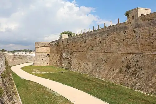 Les murs du château.
