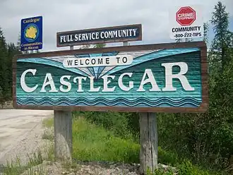Photographie montrant le panneau d'entrée de Castlegar.