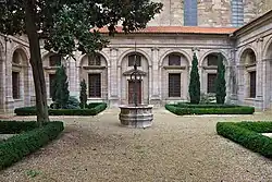 Le jardin du cloître.
