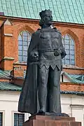 Statue de Boleslas Ier de Pologne, en face de la cathédrale.