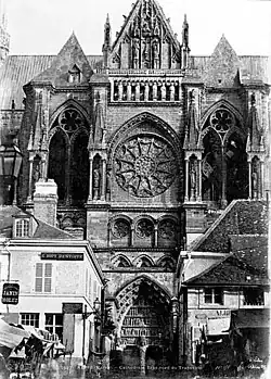 La façade Nord de la cathédrale de Reims, en 1851, par Le Secq.
