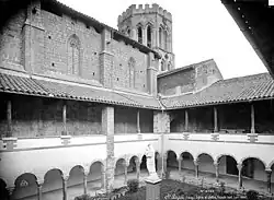 Vue d'ensemble du cloître