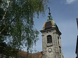 Variante : clocher comtois de la cathédrale Saint-Jean de Besançon.