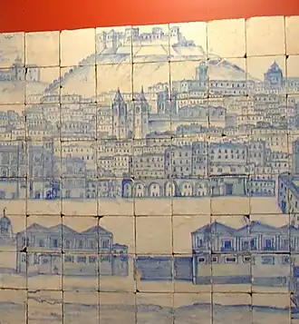 Vue de la cathédrale avant le tremblement de terre de 1755. Détail du panneau du XVIIIe&nbsp;siècle représentant la ville. Museu Nacional do Azulejo