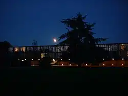 Une vue du quad la nuit.