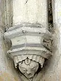 Cul-de-lampe de la 7e&nbsp;travée, angle nord-est.