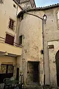 Un vieil escalier.
