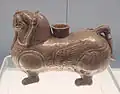 Pot de chambre en Celadon en forme de lion, datant des Jin occidentaux