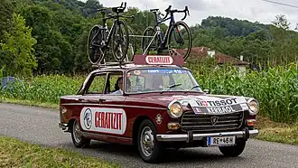Peugeot 404 de l'équipe Ceratizit.