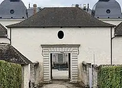 Entrée sur le château