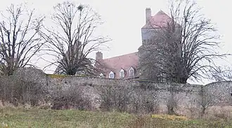 Le château d'Épinac.