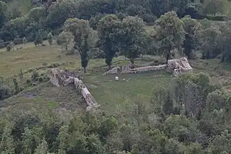 Ruines du château d'Amont (vue 1).