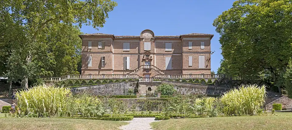 Le château d'Hutaud ou de Foucaud, façade ouest.