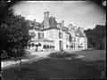 Château de Blossac : Façade sur parc.