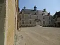 Maison vue de la cour