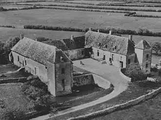 Château de Brazey.
