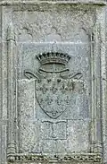 Blason des Chateaubriand sur la façade.