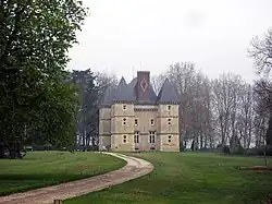 Le château de Fours.