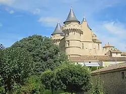 Vue vers la tour.
