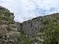 Château de Mirebel : ruines de l'ouvrage nord