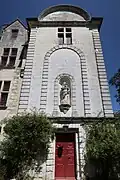 Entrée de la chapelle.