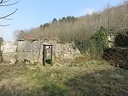 Vestiges du château fort de Poligny