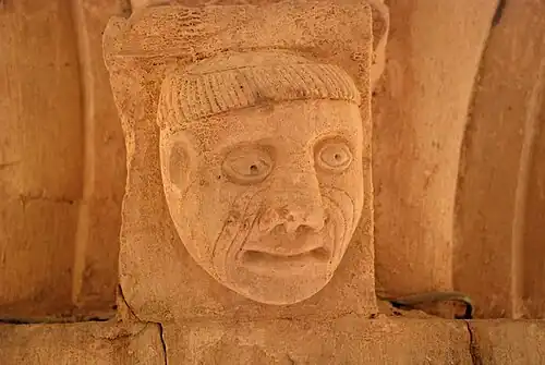 Tête de moine.
