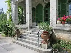 Entrée principale.