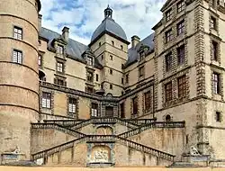 Détail face Château Lesdiguières