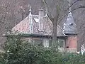 Pavillon d'entrée au sud